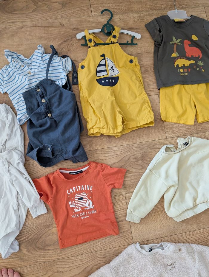 Lot de vêtements 18 mois bébé garçon - photo numéro 4