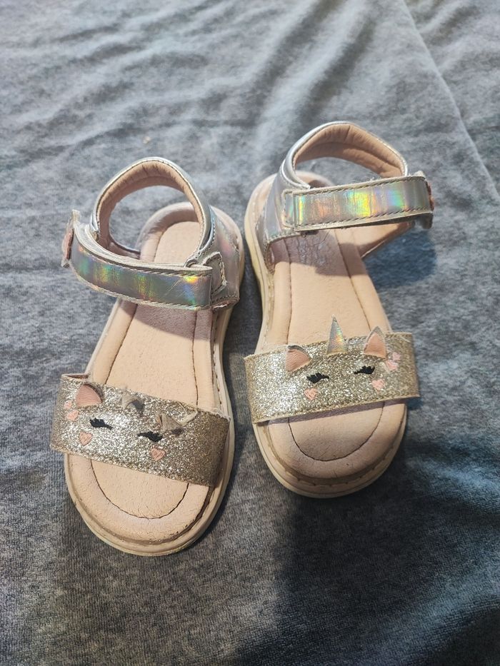 Sandales pointure 26