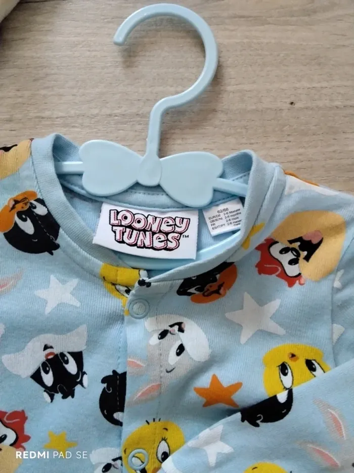 Pyjama Looney Tunes 2-6 mois - photo numéro 2