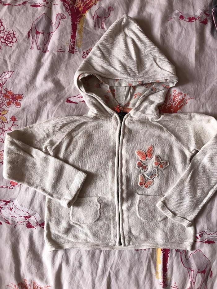 Magnifique gilet à capuche fille sergent major papillon 3 ans