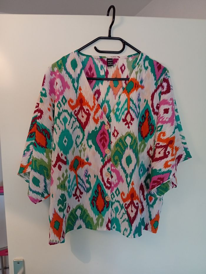 chemisier coloré taille 38/40 neuf
