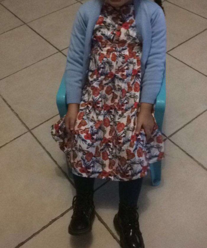 Robe H&M 5 ans comme neuve - photo numéro 3