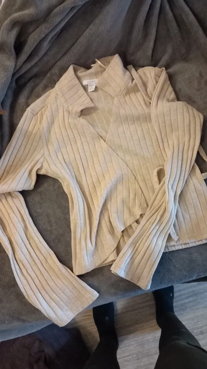 Pull amisu taille M