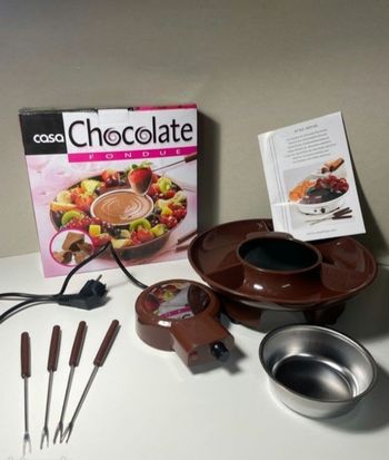 APPAREIL POUR FONDUE AU CHOCOLAT TRES BON ETAT COMME NEUF 