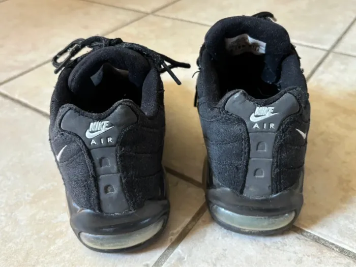 Baskets Nike air Max pointure 36 - photo numéro 3