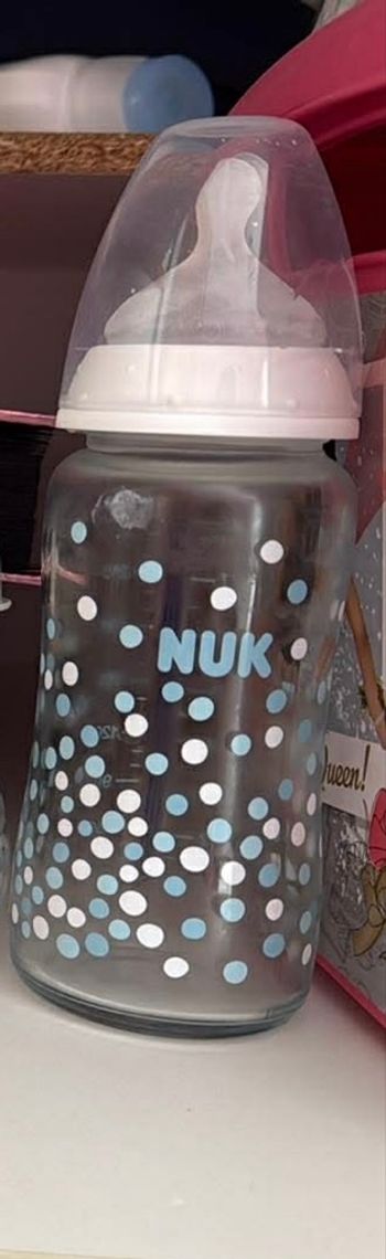 Biberon neuf en verre NUK