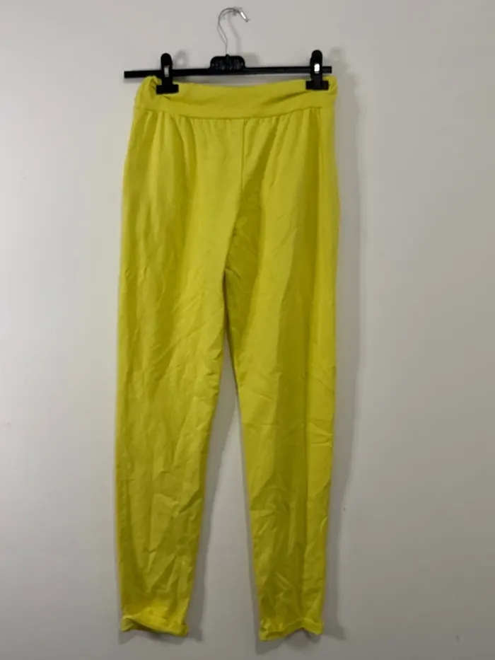 💥 Promotion ! Pantalon femme jaune – Taille jusqu’au 48 – Neuf sans étiquette - photo numéro 4