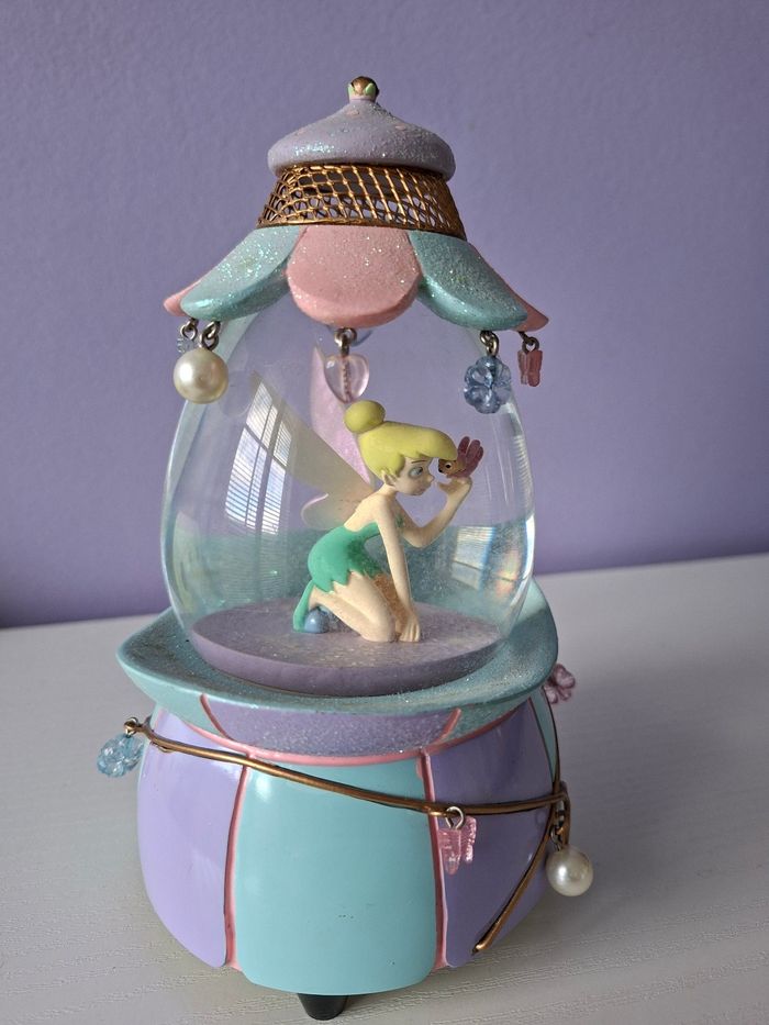 Snowglobe musicale Disney fée Clochette. - photo numéro 2