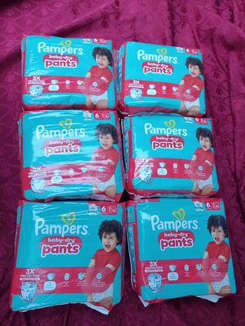 Six paquets de couches Pampers pants culottes T6 taille 6