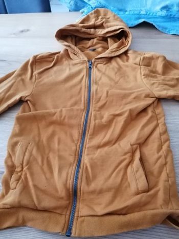 Gilet moutarde