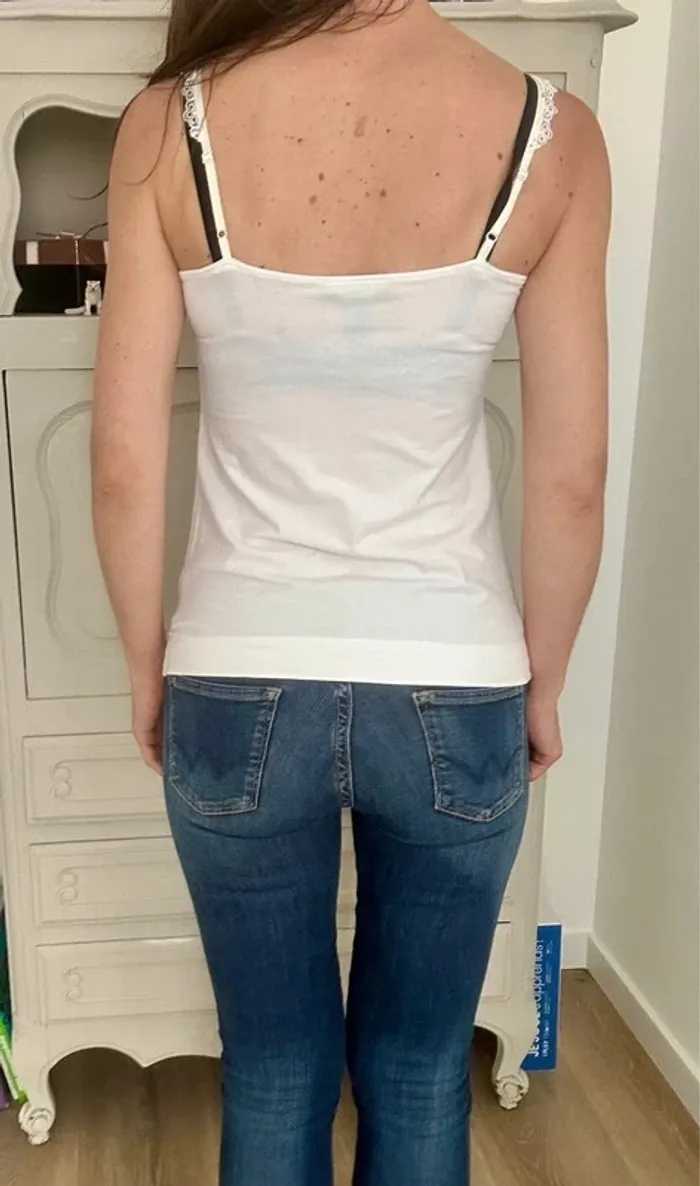 Magnifique top , débardeur blanc mango taille 38 , M , 2 - photo numéro 3