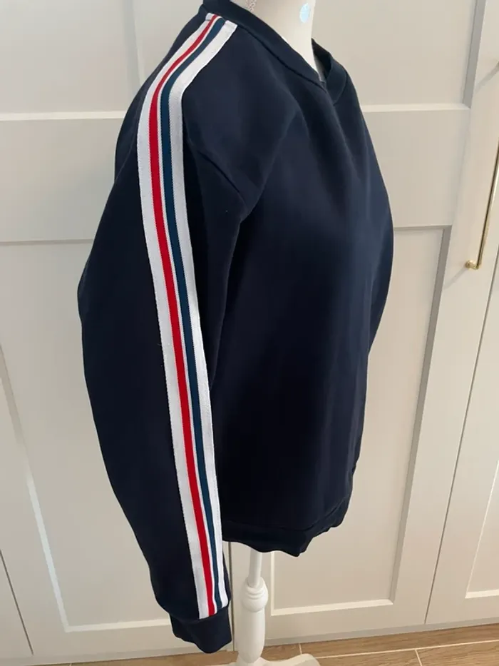 Sweat Zara marine blanc rouge taille M