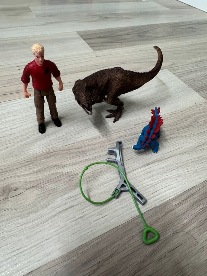 Attaque de dinosaures schleich
