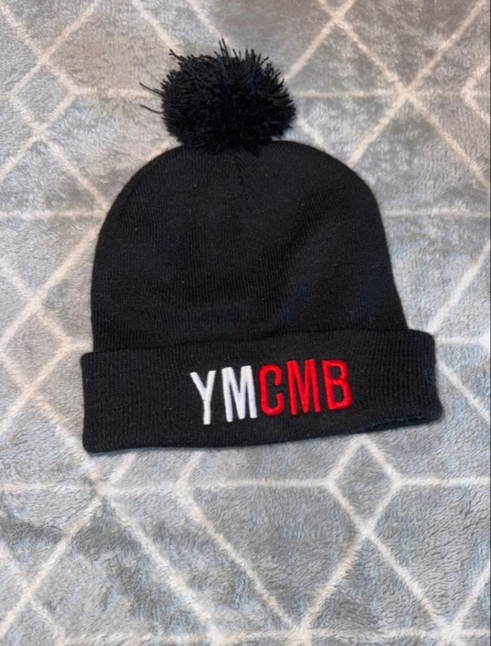 Bonnet - photo numéro 2