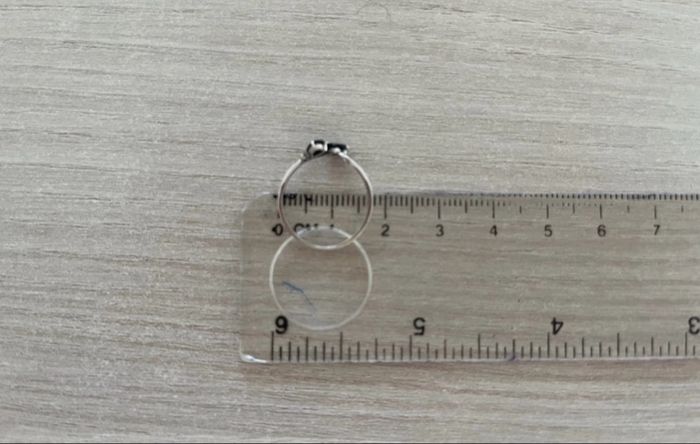 Bague or blanc saphir bleu