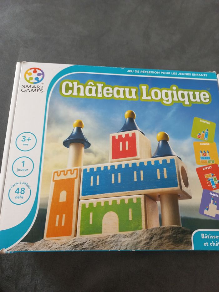 Chateau logique jeu smart games