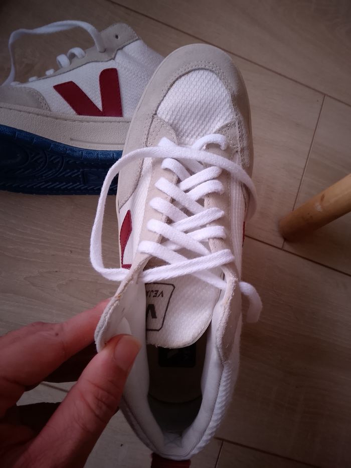 Paire de baskets Veja chic, confortable et en véritable cuir, pointure 38 en très bon état. - photo numéro 7