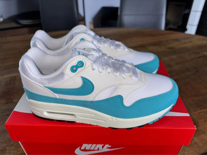 Air Max 1 P.36,5 Neuves unisex - photo numéro 5