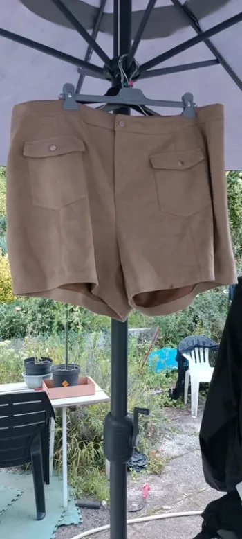 Short suédine