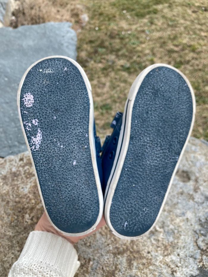 Chaussures Lacoste 25 - photo numéro 4