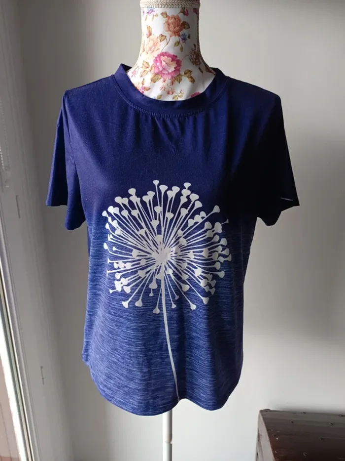 T-shirt violet