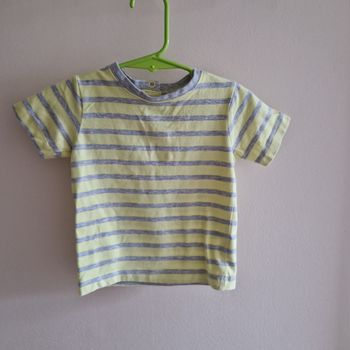 1 an tee-shirt raye jaune et gris