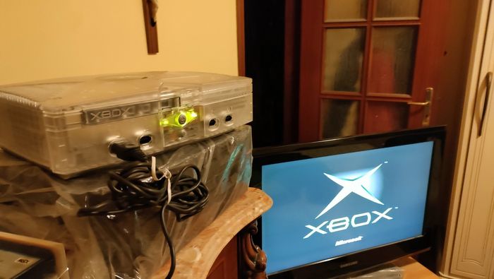 Xbox Crystal Microsoft - photo numéro 8