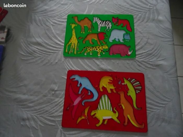 2 pochoirs pour dessiner et colorier
Animaux