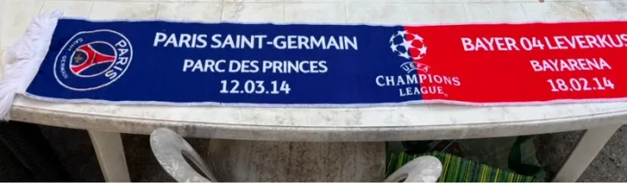 Écharpe PSG Ligue des Champions 2014 – Match contre Leverkusen + autographes verratti - photo numéro 3