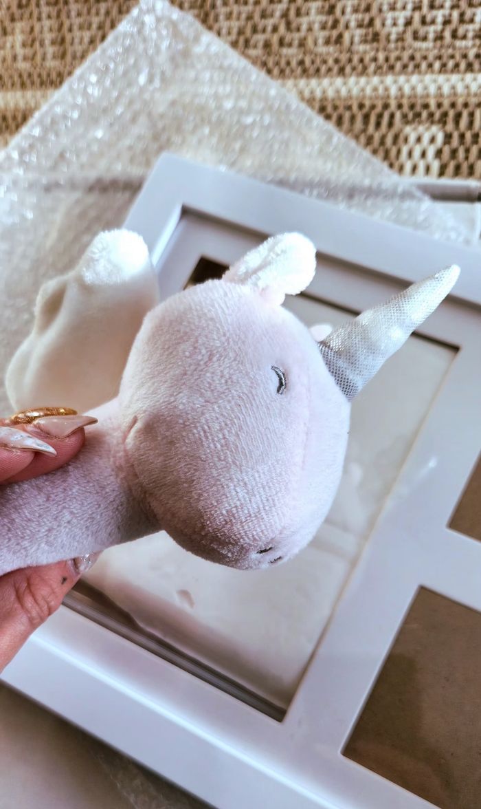 Cadre Empreintes plâtre + Doudou licorne - photo numéro 8