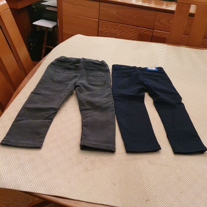 lot 2 pantalons neufs 3 ans - photo numéro 3