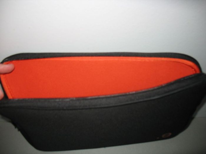SACOCHE POUR TABLETTE NOIRE ".E" - 31 x 23 cm - n°02 - photo numéro 2