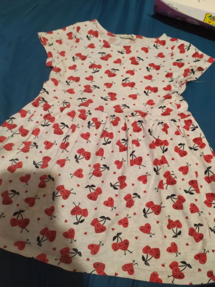 Robe manches courtes