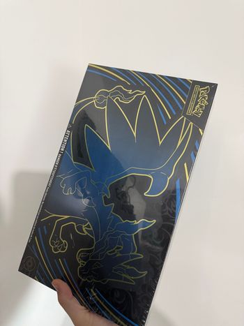Coffret upc Pokémon dracaufeu neuf scellé