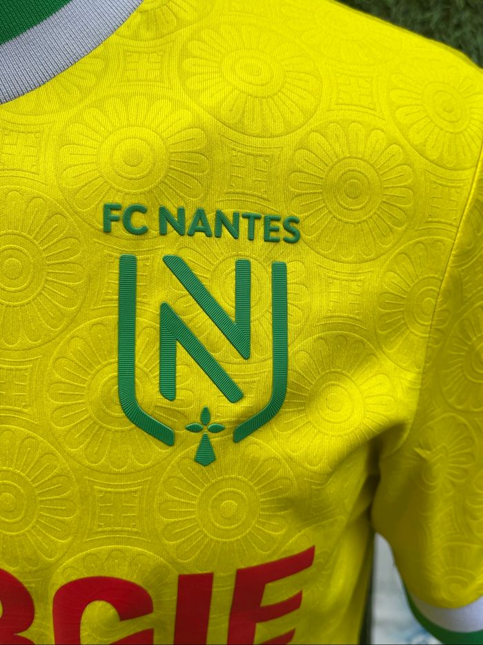 Maillot fc Nantes - photo numéro 3