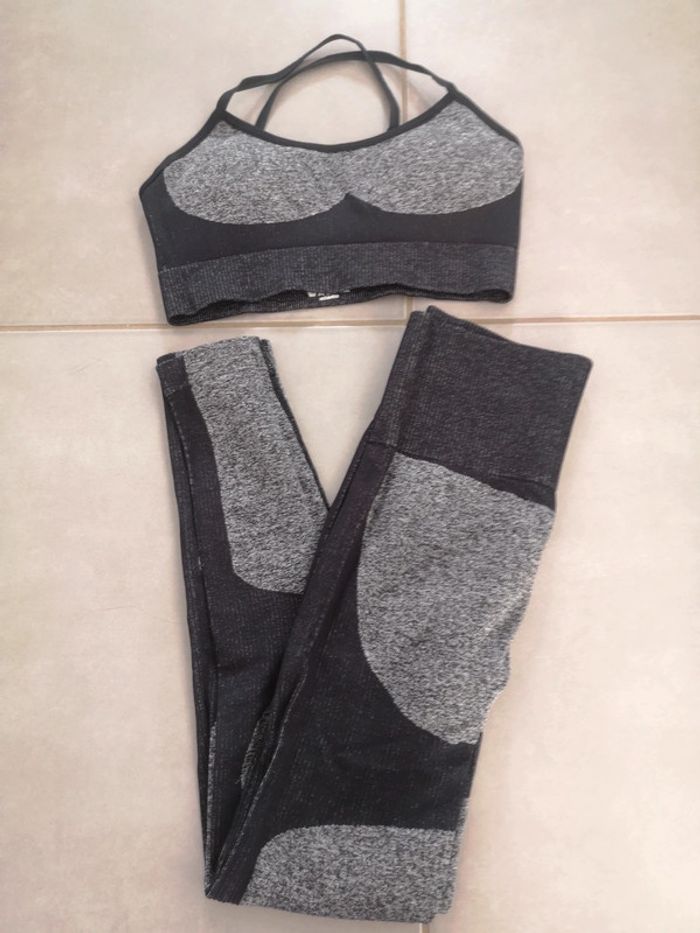 Ensemble sport legging brassière shein. Fitness. Yoga - photo numéro 4