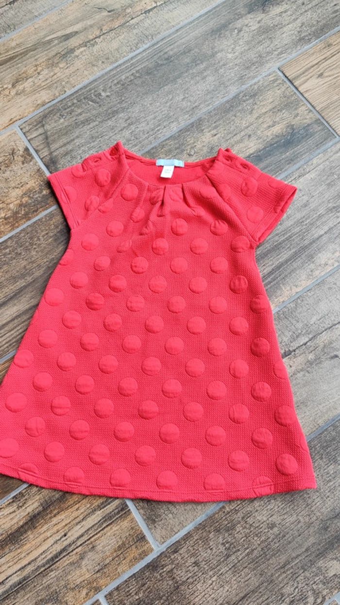 Robe a manches courtes