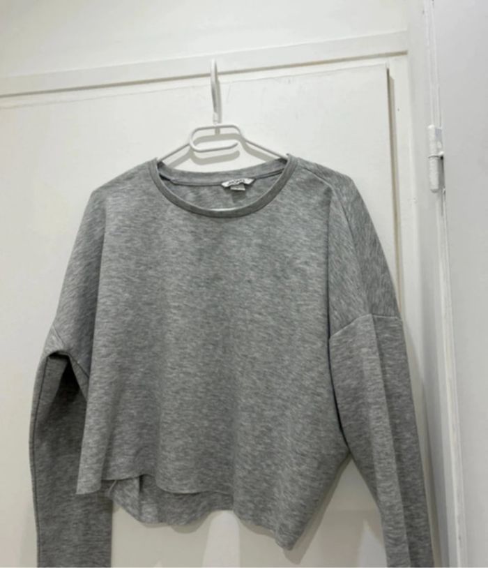 Haut Top court gris taille S - photo numéro 4