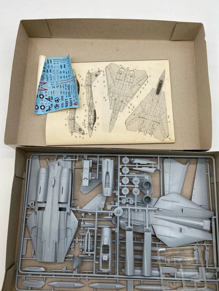 Maquette Italeri F-14 Tomcat Grumman - photo numéro 2