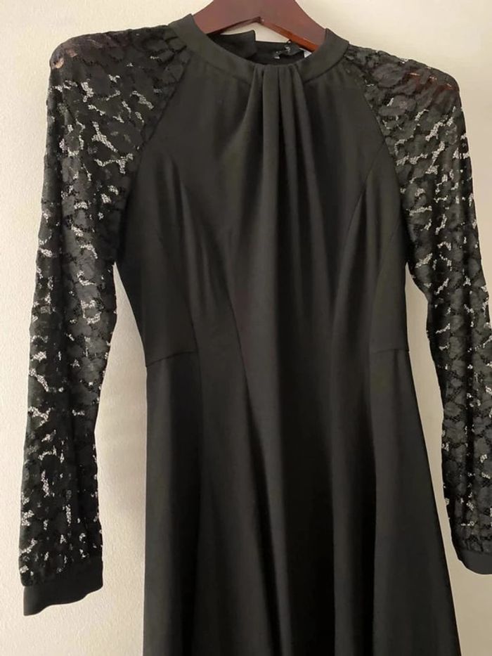 Belle robe Tara Jarmon t36 - photo numéro 2