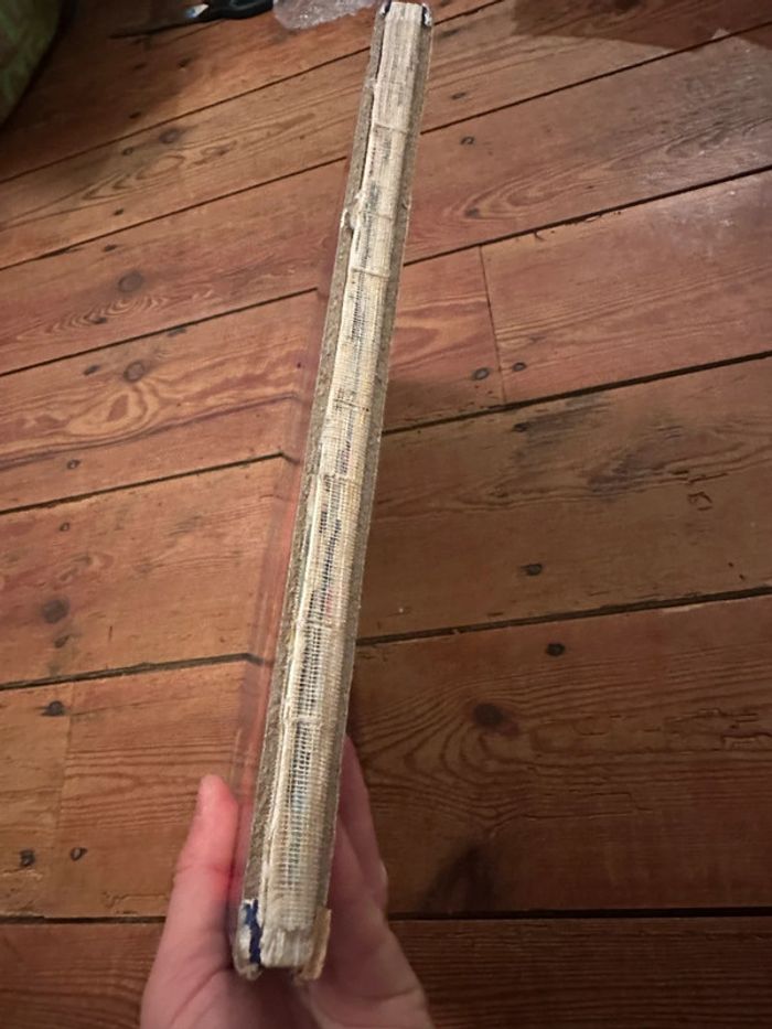 Les Trésors de Pierre Probst Caroline Hachette livre bd album recueil complet état satisfaisant - photo numéro 13