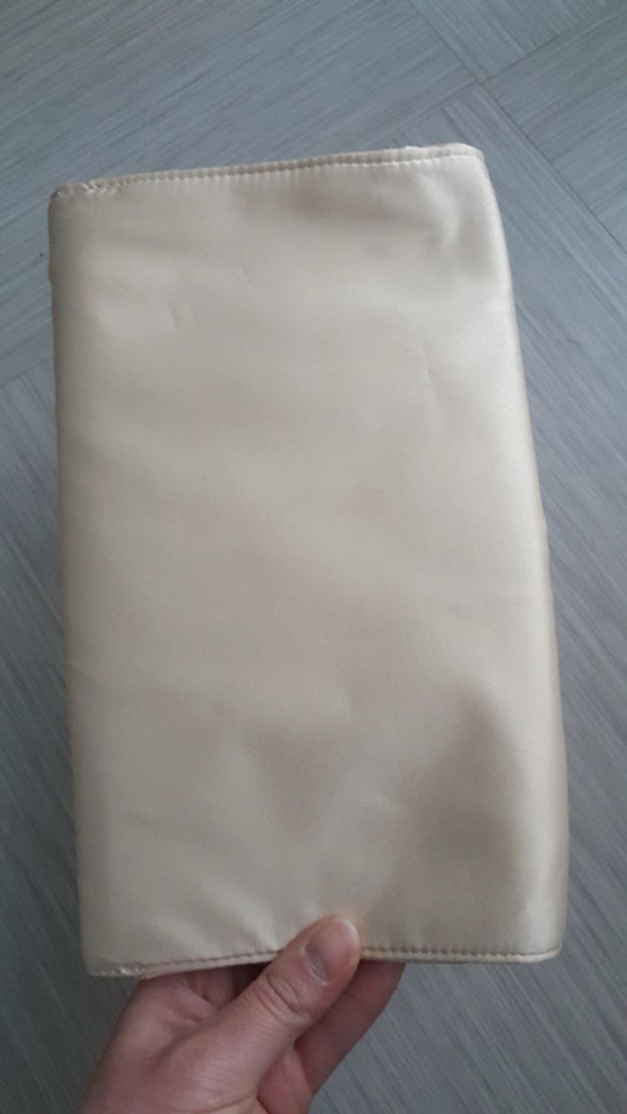 Pochette escada - photo numéro 2