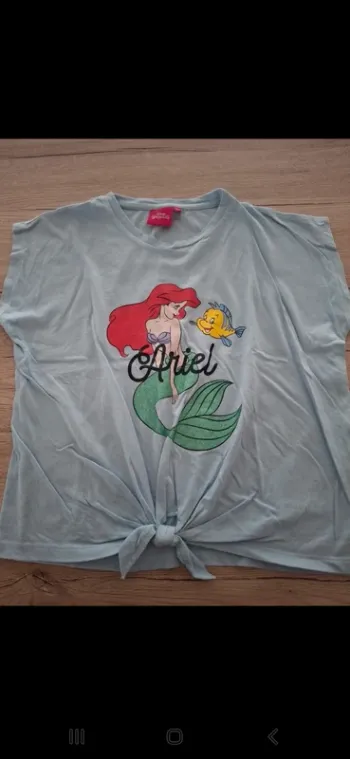 Tea shirt disney princess 10 ans