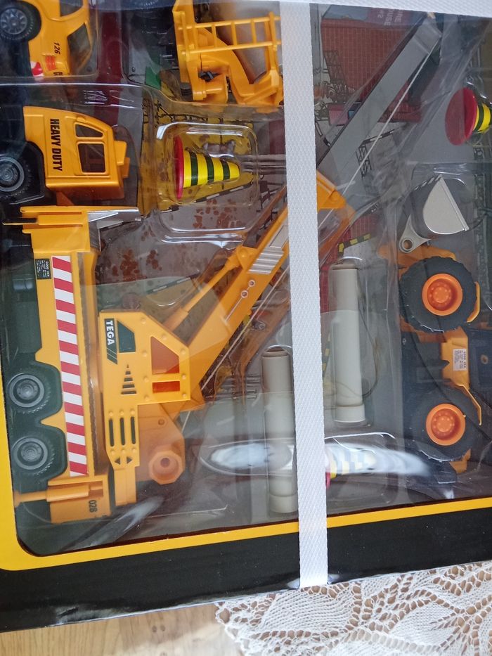 Boîte 5 véhicules de travaux - photo numéro 8