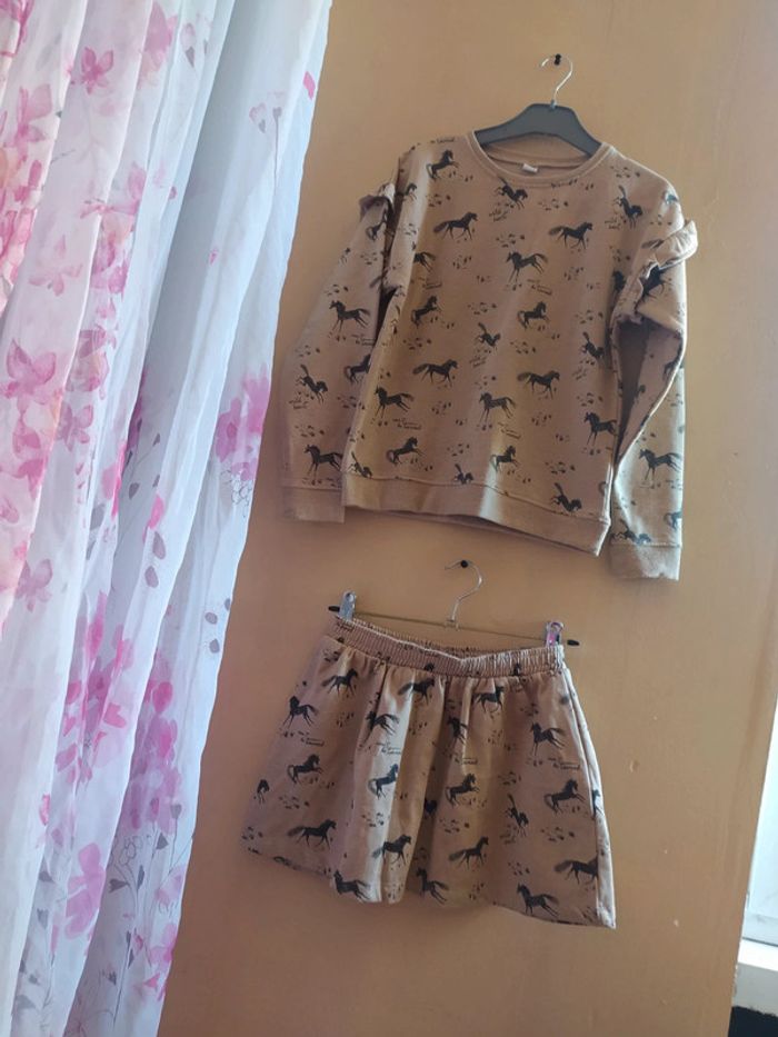Ensemble pull jupes - photo numéro 2