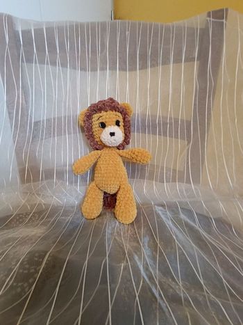 Lion amigurumi peluche 