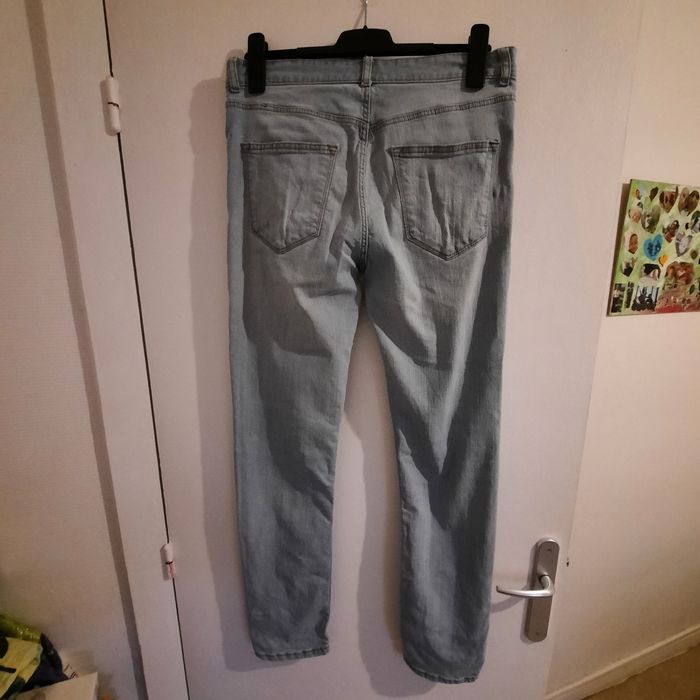 Vends jeans homme - photo numéro 2