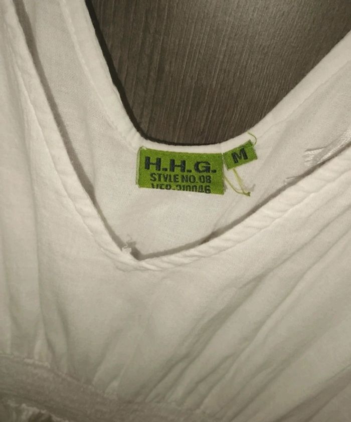 Robe longue blanche avec broderies - photo numéro 3