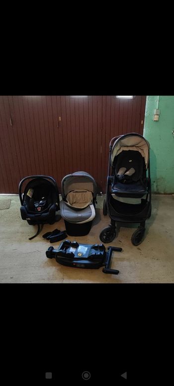 Ensemble poussette, base isofix, cosy et nacelle