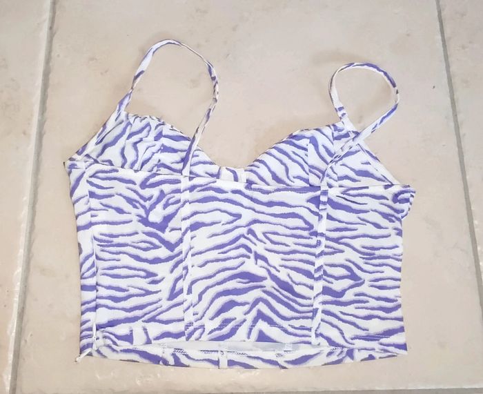 Top bustier S Bershka excellent état - photo numéro 2